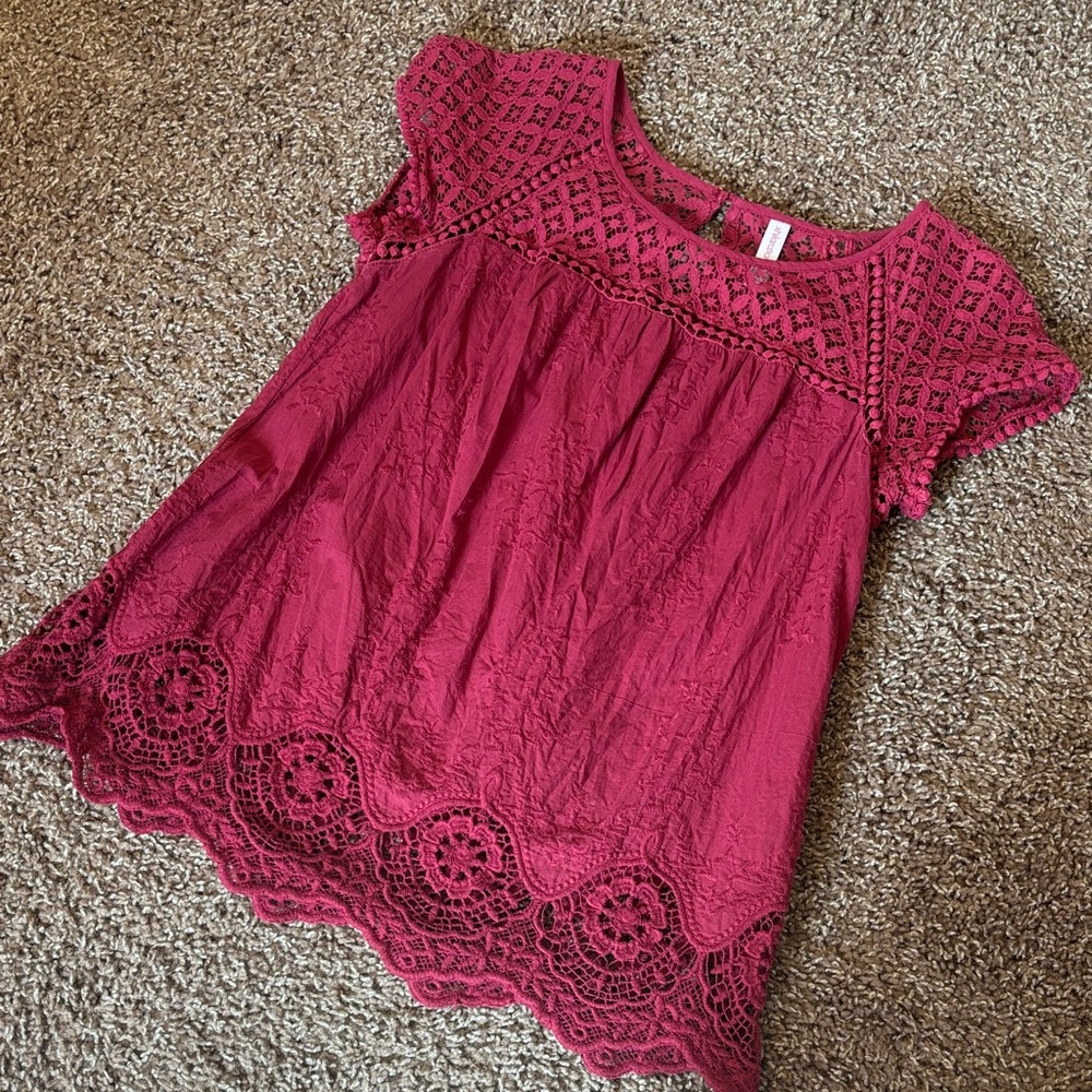 Feminine Top 😍